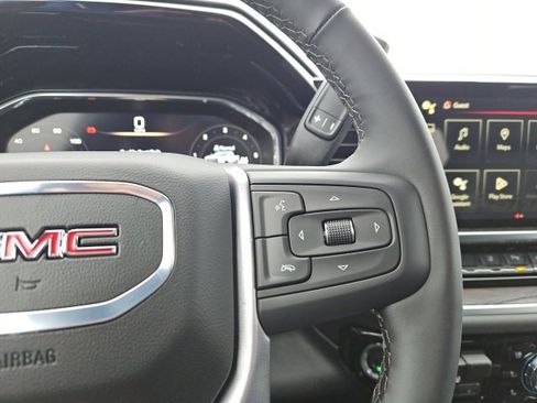 New 2026 GMC Sierra 2500 SLT w/ SLT Convenience Package image 34
