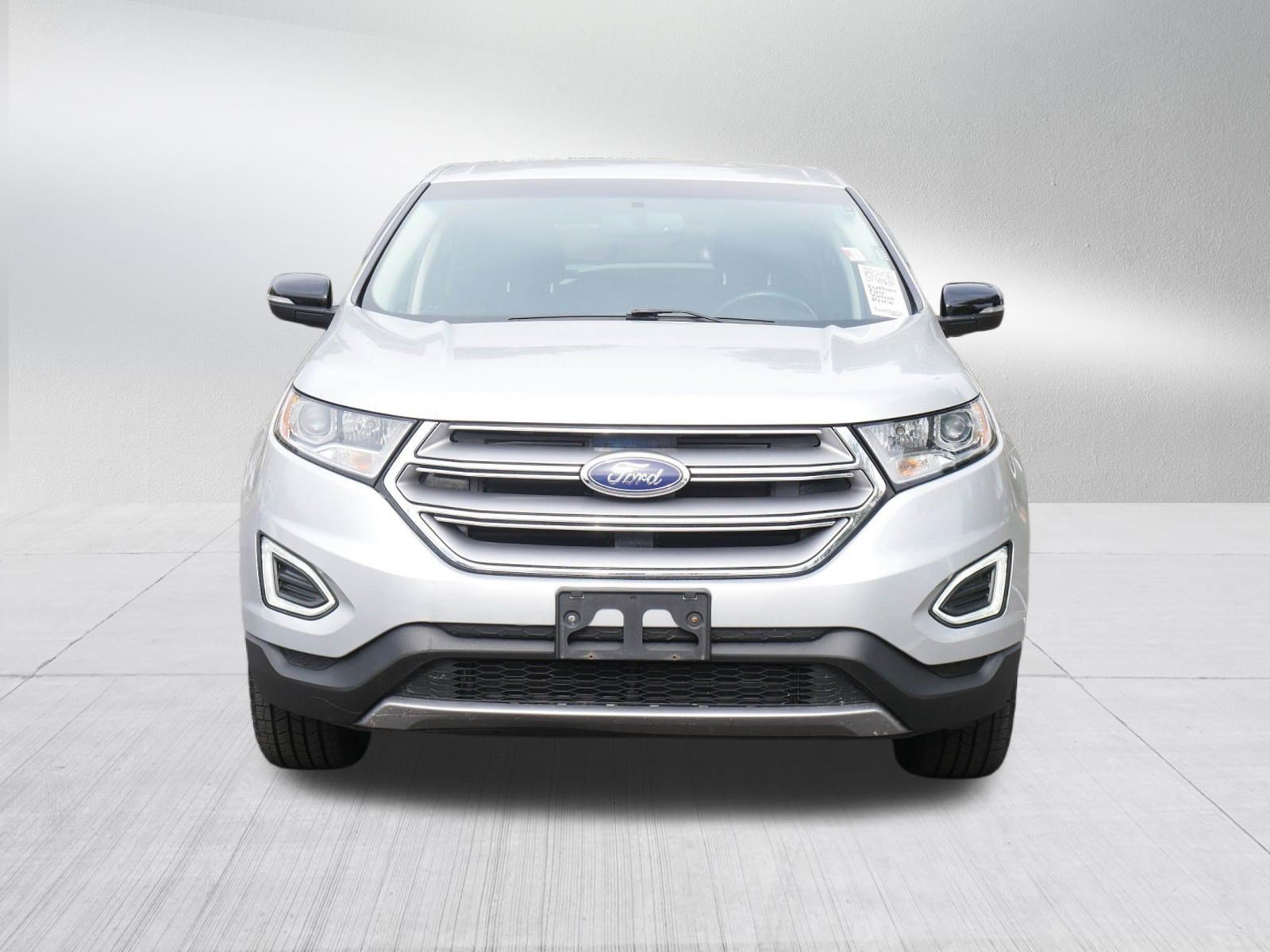 Used 2016 Ford Edge Titanium AWD/4WD image 2