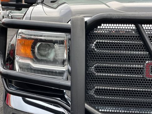 Used 2018 GMC Sierra 2500 SLT image 44