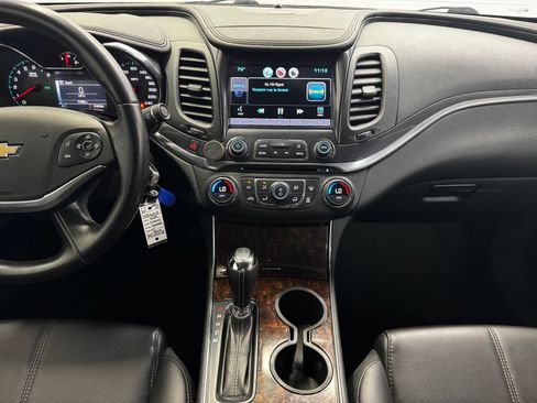 Used 2015 Chevrolet Impala LT FWD image 15