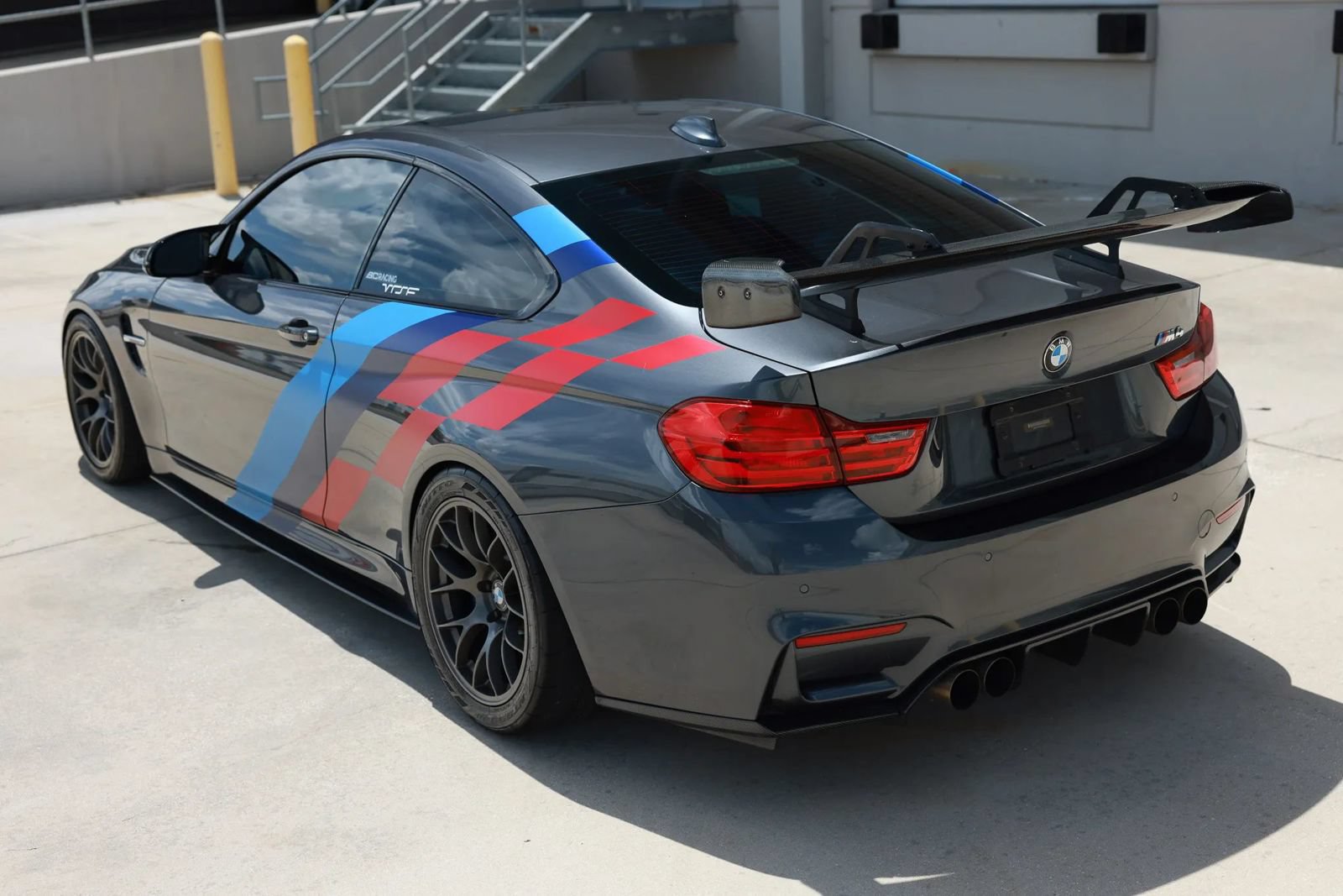 Used 2015 BMW M4 Coupe RWD image 3