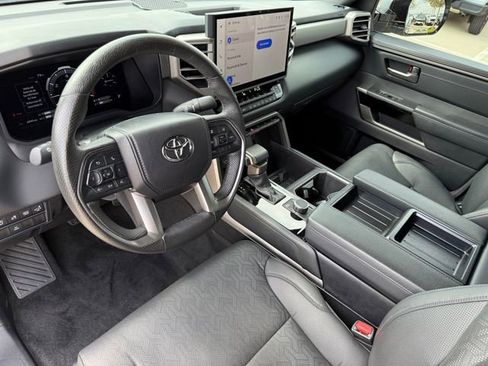 Used 2025 Toyota Tundra Limited image 10