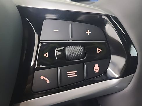 Used 2025 BMW 330i Sedan w/ Convenience Package image 11