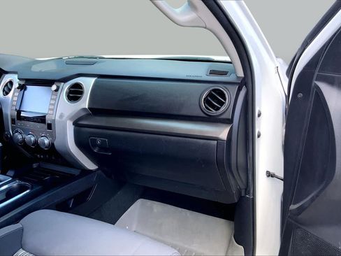 Used 2021 Toyota Tundra SR5 AWD/4WD image 18