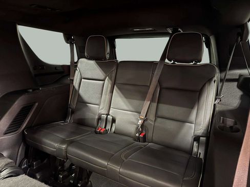 Used 2022 GMC Yukon SLT w/ SLT Luxury Package AWD/4WD image 26