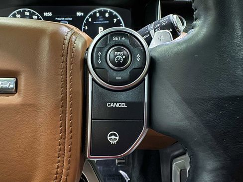 Used 2017 Land Rover Range Rover Autobiography image 29