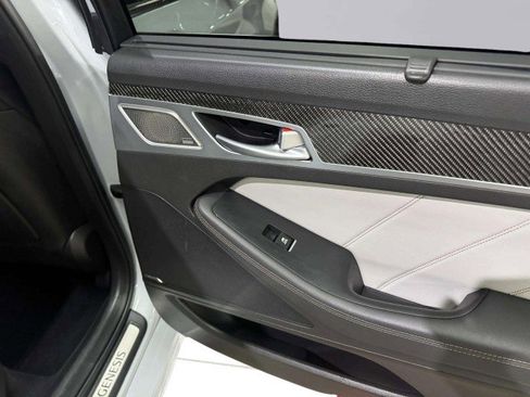 Used 2018 Genesis G80 3.3T Sport image 33