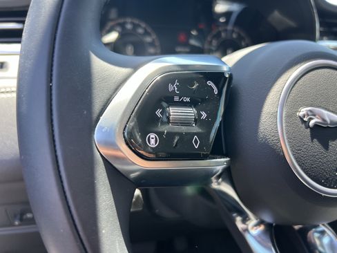 Certified 2026 Jaguar F-PACE R-Dynamic S AWD/4WD image 21