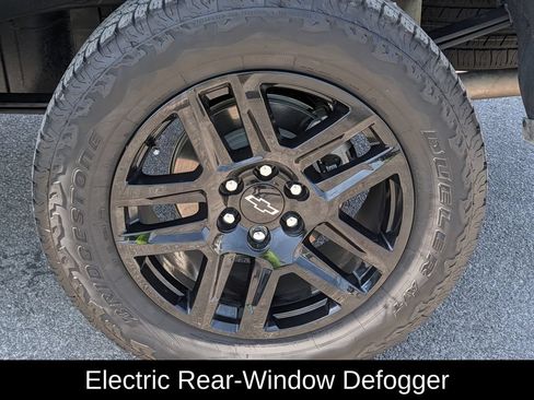 Used 2026 Chevrolet Silverado 1500 LT Trail Boss w/ LT Trail Boss Premium Package AWD/4WD image 12