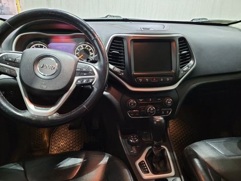 Used 2014 Jeep Cherokee Trailhawk w/ Technology Group image 4