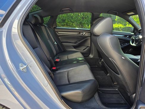 Used 2021 Honda Accord Sport image 31