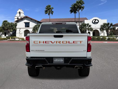 Used 2022 Chevrolet Silverado 1500 LT Trail Boss w/ Safety Package AWD/4WD image 3