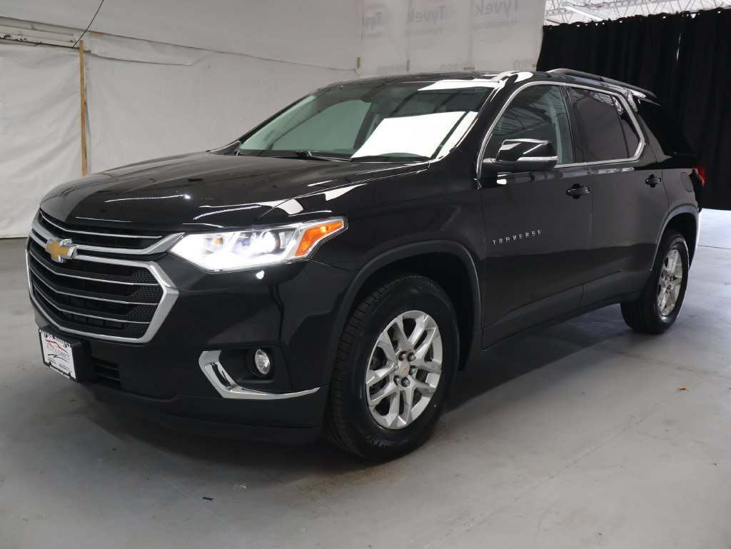Used 2021 Chevrolet Traverse LT w/ LPO, Floor Liner Package AWD/4WD image 3