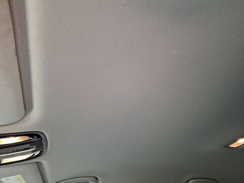 Used 2019 Kia Sorento 2.4L LX image 21