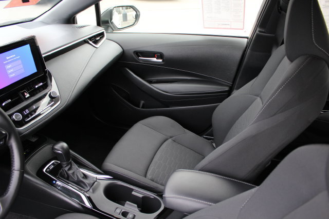 Certified 2025 Toyota Corolla Hatchback w/ SE Package FWD image 48