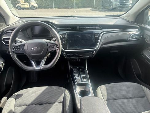 Used 2023 Chevrolet Bolt EUV LT w/ Driver Confidence Package FWD image 3
