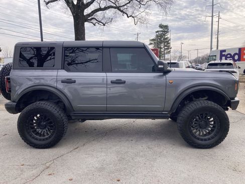 Used 2023 Ford Bronco Badlands image 2