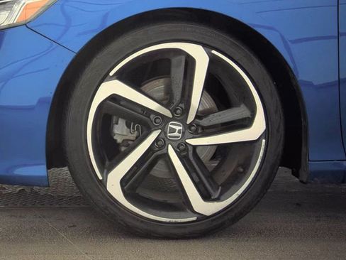Used 2019 Honda Accord Sport image 5