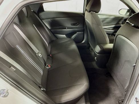 Used 2025 Hyundai Elantra Sport FWD image 26