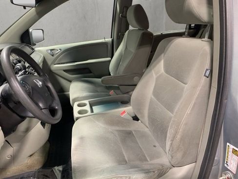 Used 2010 Honda Odyssey EX image 9