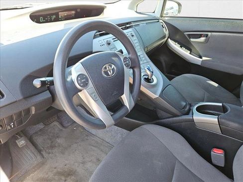 Used 2015 Toyota Prius Two image 10