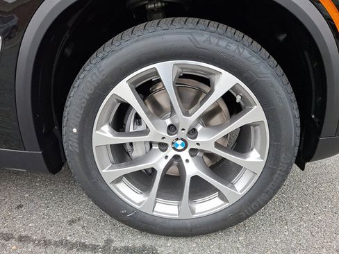 Used 2026 BMW X5 xDrive40i AWD/4WD image 9