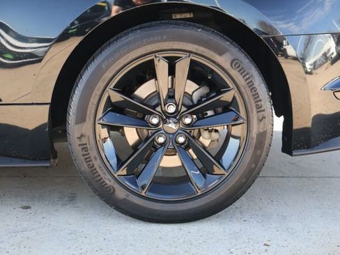 Used 2020 Ford Mustang Premium image 19