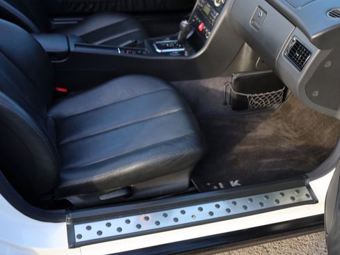 Used 1999 Mercedes-Benz SLK 230 image 4