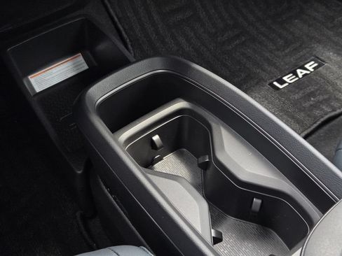New 2026 Nissan Leaf Platinum+ FWD image 25