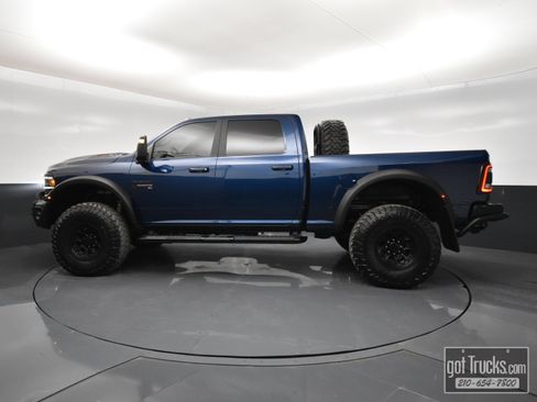 Used 2023 RAM 2500 Laramie w/ Night Edition AWD/4WD image 3