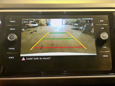 Used 2021 Volkswagen Atlas SEL image 23