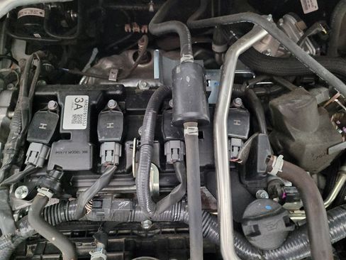 Used 2024 Nissan Sentra SR FWD image 30