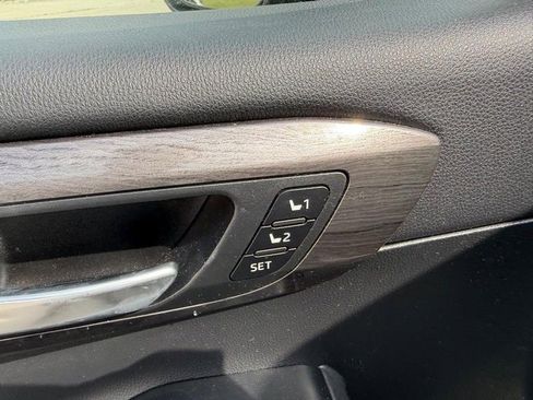 Used 2021 Toyota Highlander Platinum image 20