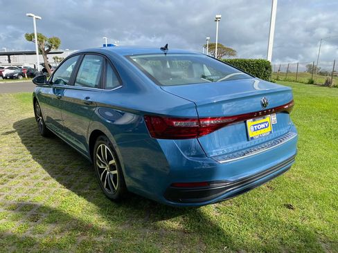 New 2026 Volkswagen Jetta SE FWD image 5
