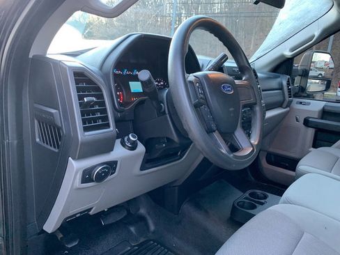 Used 2017 Ford F250 XL w/ STX Appearance Package image 18
