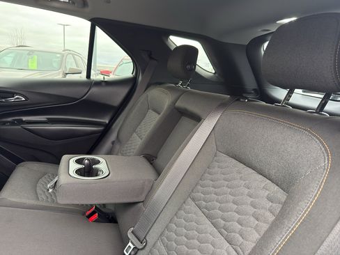 Used 2020 Chevrolet Equinox LT image 32