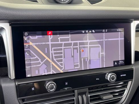 New 2026 Porsche Macan image 26