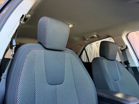 Used 2017 Chevrolet Equinox LS FWD image 17