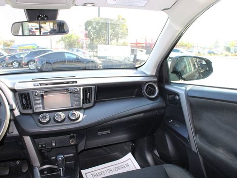 Used 2018 Toyota RAV4 LE w/ All Weather Liner Package FWD image 22