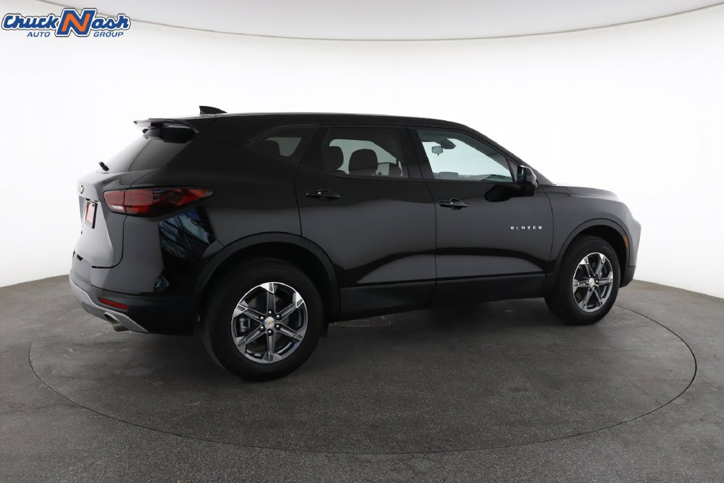 Used 2026 Chevrolet Blazer LT FWD image 12