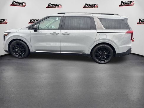 Used 2025 Kia Carnival SX Prestige FWD image 11