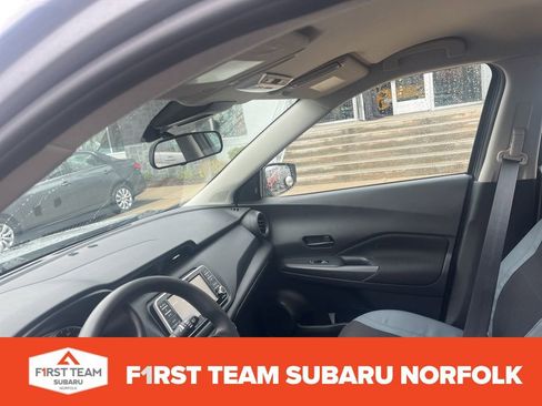 Used 2023 Nissan Kicks S image 11