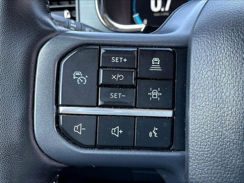 Used 2023 Ford F150 Lariat w/ Equipment Group 502A High image 18