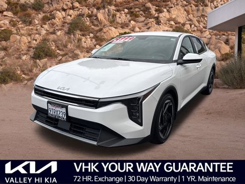 Certified 2025 Kia K4 EX image 1