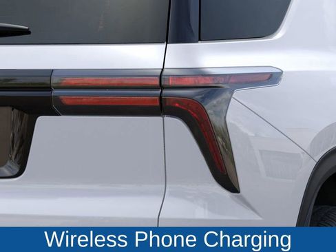 New 2026 Chevrolet Traverse LT image 11