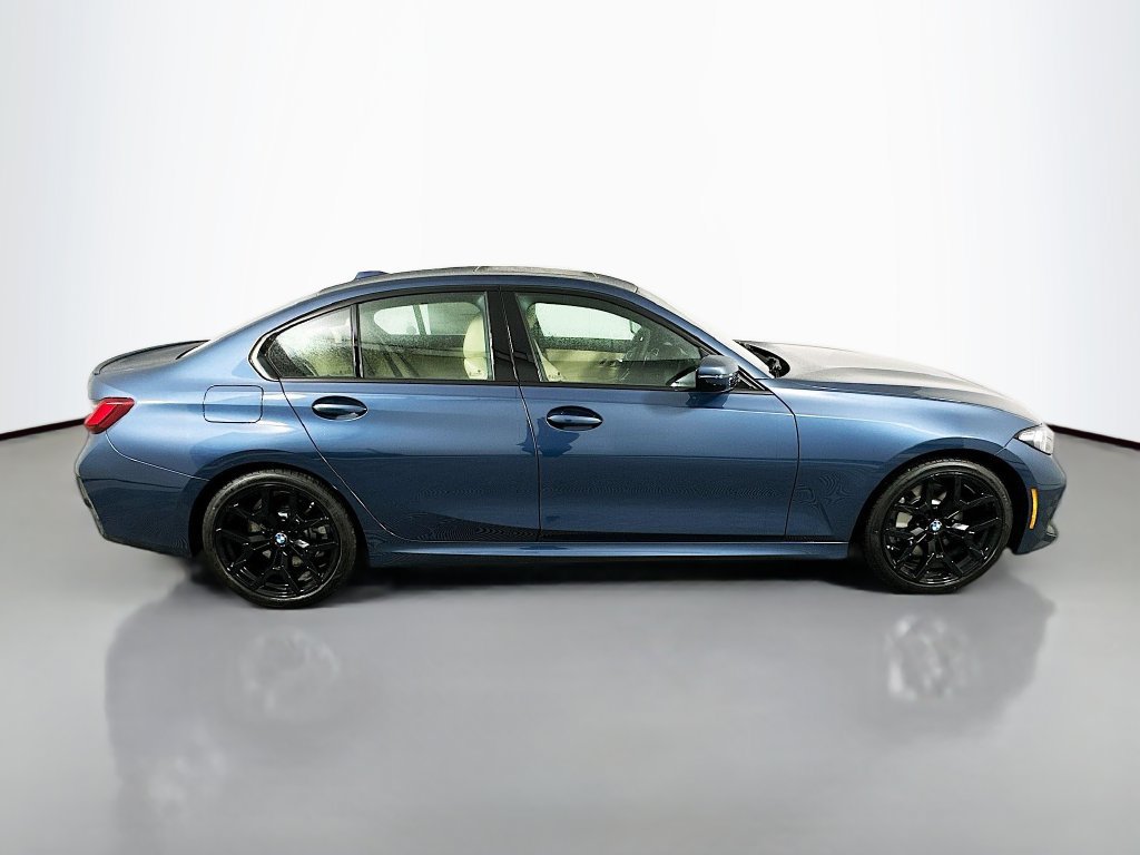 Used 2026 BMW 330i Sedan w/ M Sport Package RWD image 4