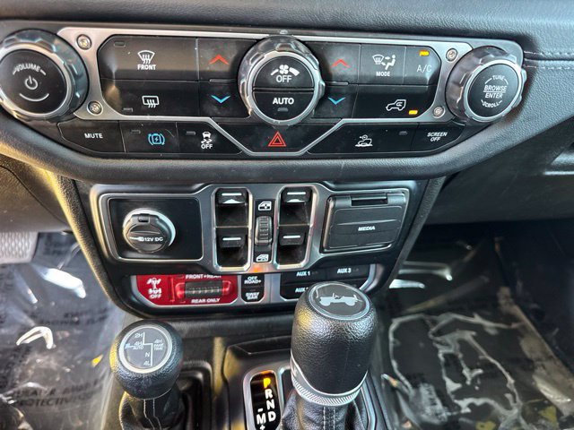 Used 2024 Jeep Wrangler Unlimited Rubicon 4xe AWD/4WD image 39