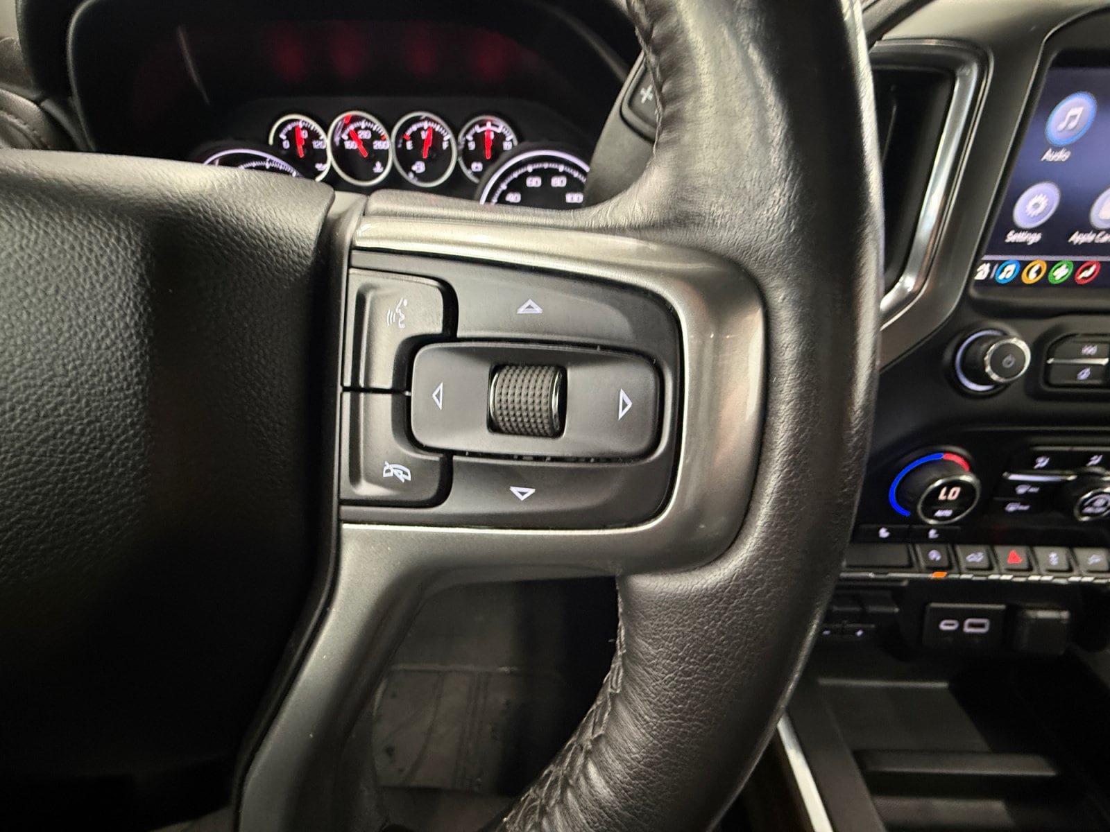 Used 2020 Chevrolet Silverado 1500 RST w/ All-Star Edition AWD/4WD image 18