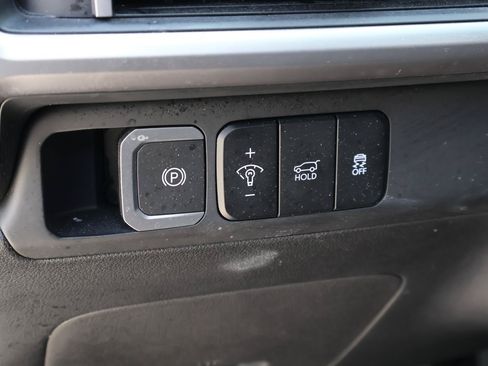 Used 2019 GMC Sierra 1500 SLT w/ SLT Premium Plus Package RWD image 70