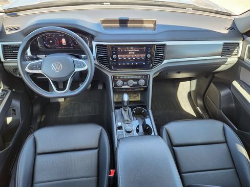 Certified 2023 Volkswagen Atlas SE w/ Panoramic Sunroof Package AWD/4WD image 24
